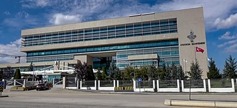 Binanın içerisinde Anayasa Mahkemesi bireysel başvurusu yapılır.
